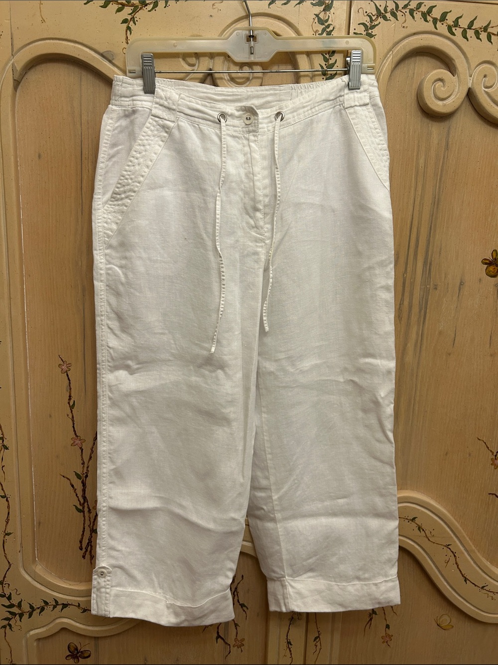 JM Collection White Linen Drawstring Zippered Cropped Pants. Lined. Size 8